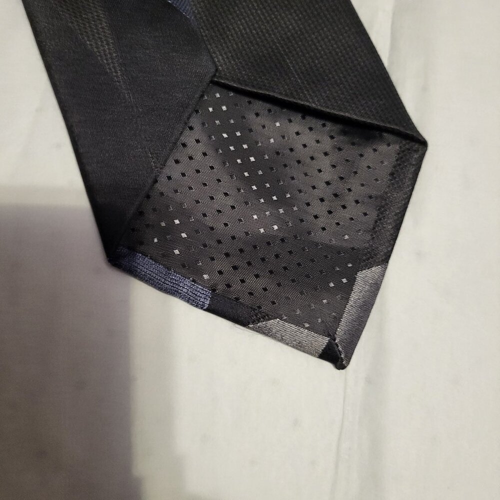 PIERRE CARDIN SILK TIE - Picture 5 of 5